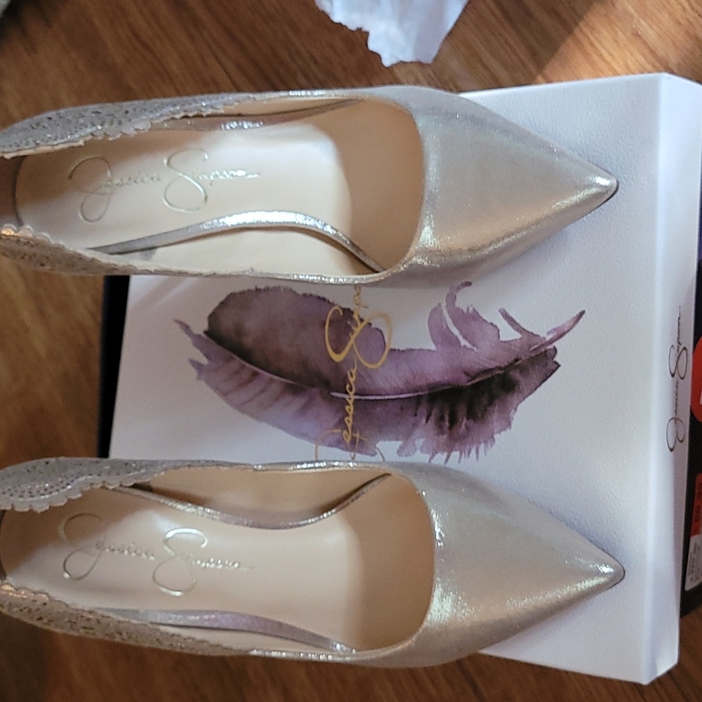 Gold beautiful Jessica Simpson NIB stiletto heels unique 6.5 dress shoes wedding